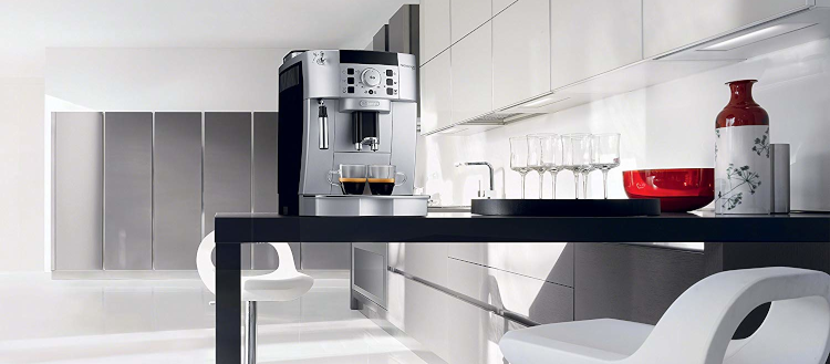 Magnifica XS automatic espresso machine