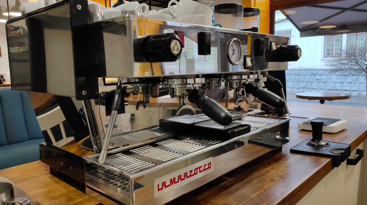La Marzocco Linea Classic EE 2 Groups Review (2021)